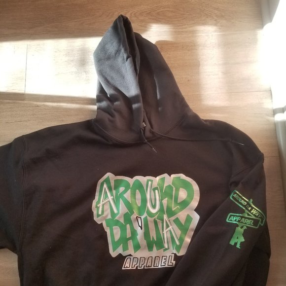 Hoodies/Sweatshirts - Picture 10 of 14